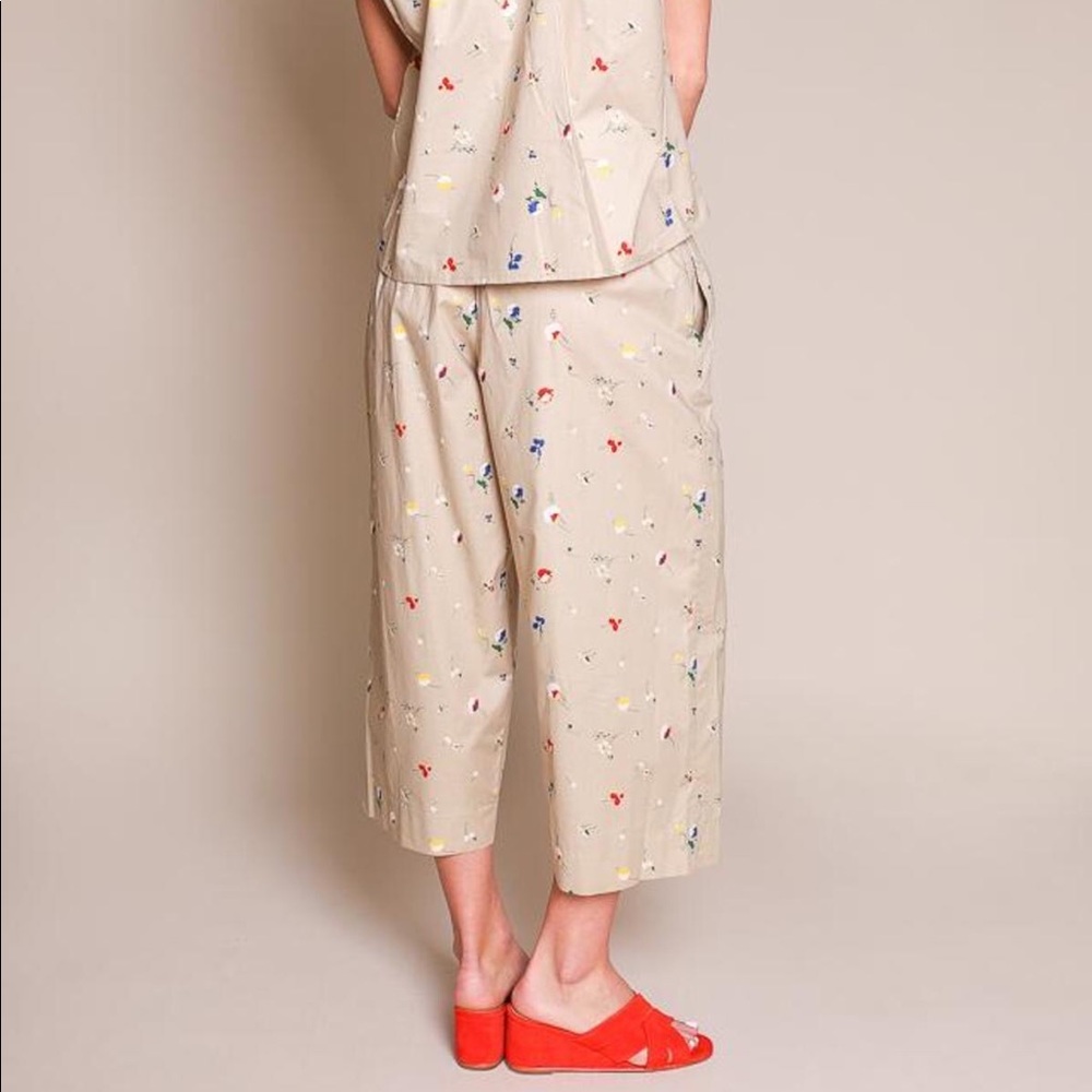Caron Callahan Nora Pants on Khaki Meadow Floral